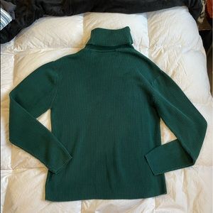 Liz Claiborne Green Turtleneck Sweater medium, stunning! FREE IF BUNDLE W 2 more